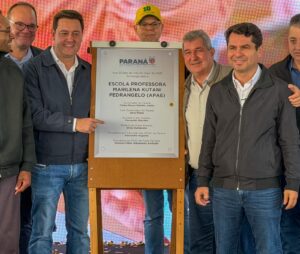 Deputado Bazana e Governo do Estado inauguram nova escola da APAE de Prado Ferreira
