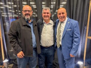 Deputado Bazana participa de Congresso das APAEs e acompanha eleição da nova presidência da Federação